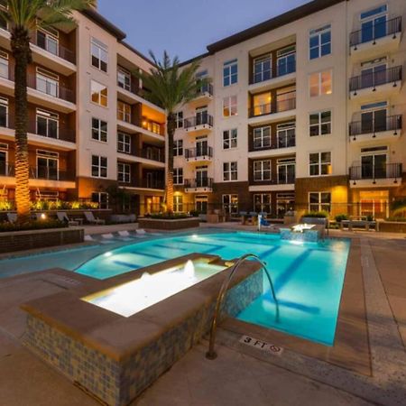 Downtown Apt Free Parking - Pool - Gym - Fully Kitchen ヒューストン エクステリア 写真