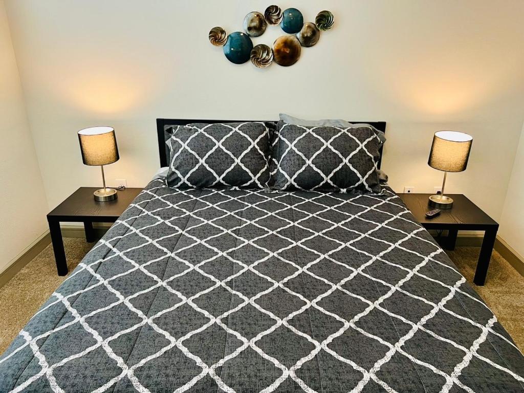 Downtown Apt Free Parking - Pool - Gym - Fully Kitchen ヒューストン エクステリア 写真
