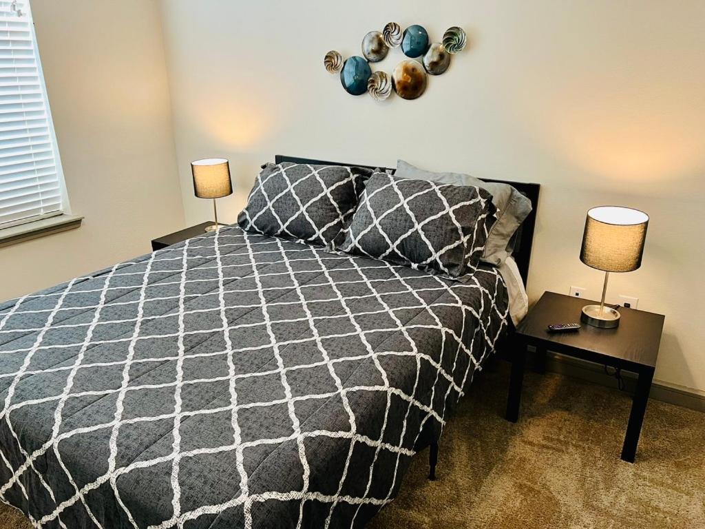 Downtown Apt Free Parking - Pool - Gym - Fully Kitchen ヒューストン エクステリア 写真